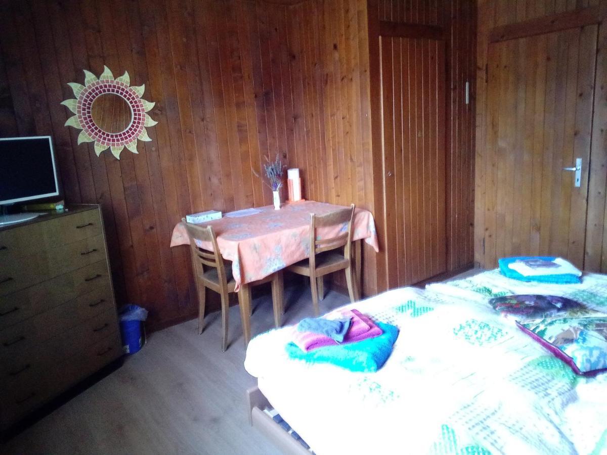 Chambre D'Hotes Petit Martel Les Ponts-de-Martel Kültér fotó